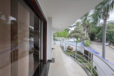 Casa para alugar com 678m², 5 quartos e 6 vagasVaranda 1 da sala 1