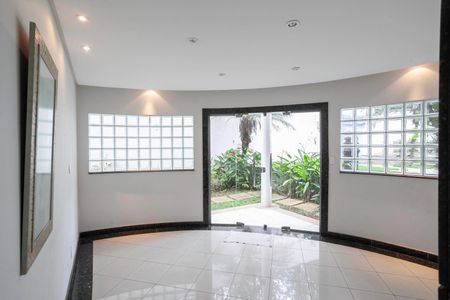 Casa para alugar com 678m², 5 quartos e 6 vagasSala 2