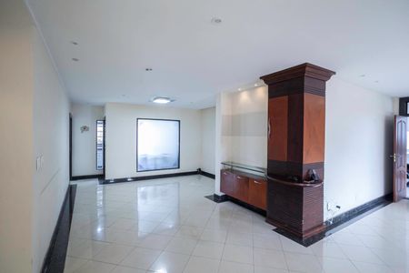 Casa para alugar com 678m², 5 quartos e 6 vagasSala 1