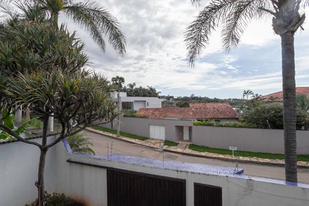 Casa para alugar com 678m², 5 quartos e 6 vagasVaranda 1 da sala 1 - Vista