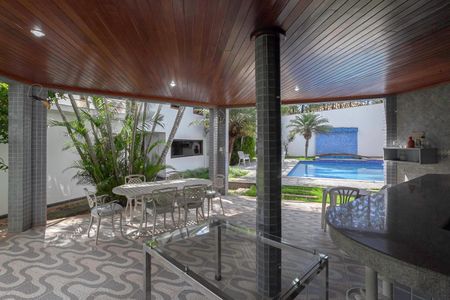 Casa para alugar com 678m², 5 quartos e 6 vagasÁrea gourmet