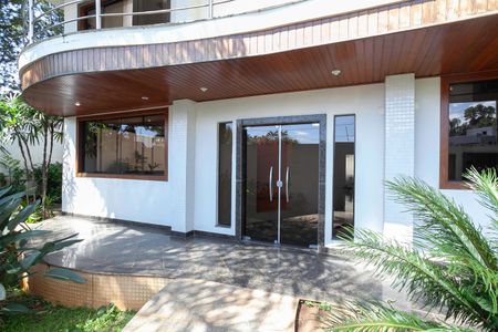 Casa para alugar com 678m², 5 quartos e 6 vagasVaranda