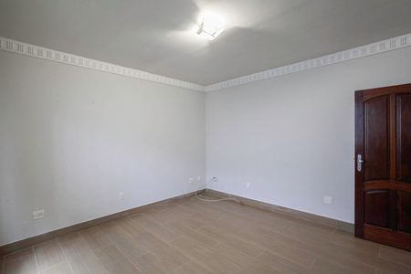 Casa para alugar com 678m², 5 quartos e 6 vagasSuíte 1