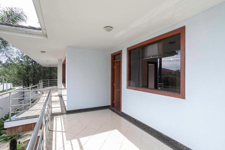 Casa para alugar com 678m², 5 quartos e 6 vagasVaranda da suíte 2