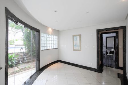 Casa para alugar com 678m², 5 quartos e 6 vagasSala 2