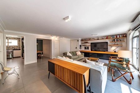 Apartamento à venda com 2 quartos, 126m² em Itaim Bibi, São Paulo
