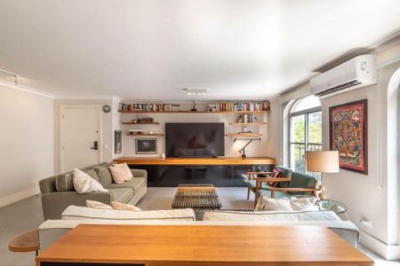 Apartamento à venda com 2 quartos, 126m² em Itaim Bibi, São Paulo