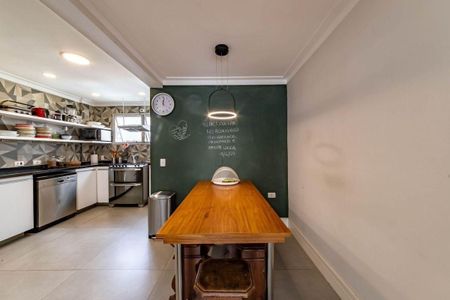 Apartamento à venda com 2 quartos, 126m² em Itaim Bibi, São Paulo