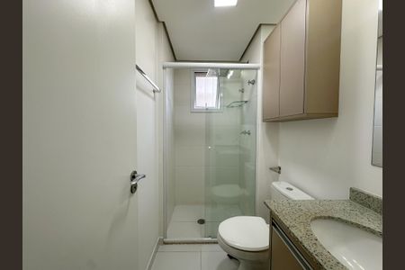 Studio para alugar com 69m², 2 quartos e 1 vaga Studio para alugar com 69m², 2 quartos e 1 vagaBanheiro da suíte