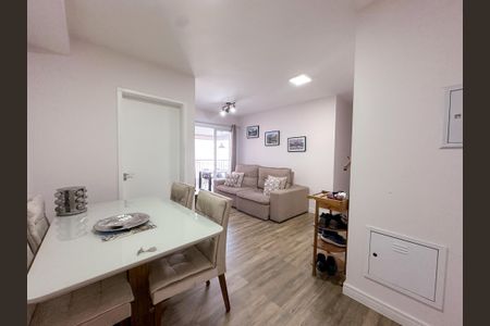 Sala de kitnet/studio à venda com 2 quartos, 69m² em Parque Industrial Tomas Edson, São Paulo