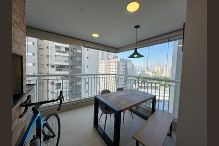 Studio para alugar com 69m², 2 quartos e 1 vaga Studio para alugar com 69m², 2 quartos e 1 vagaVaranda