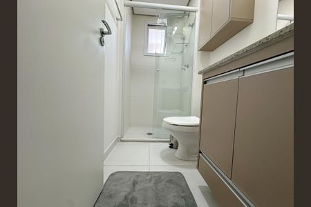 Studio para alugar com 69m², 2 quartos e 1 vaga Studio para alugar com 69m², 2 quartos e 1 vagaBanheiro da suíte