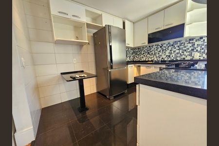 Apartamento à venda com 126m², 3 quartos e 2 vagasCozinha