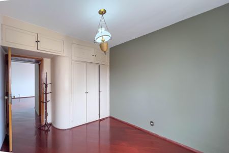 Apartamento à venda com 98m², 2 quartos e 1 vagaQuarto 2