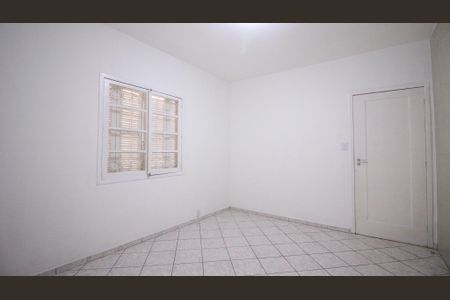 Quarto 1 de casa para alugar com 2 quartos, 80m² em Jardim Vila Formosa, São Paulo