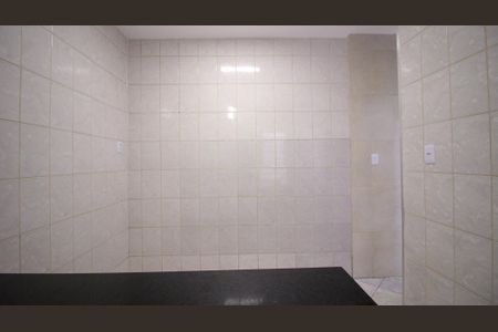 Casa para alugar com 80m², 2 quartos e 2 vagasCozinha