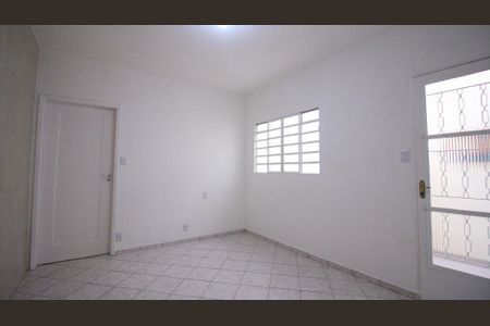 Sala de casa para alugar com 2 quartos, 80m² em Jardim Vila Formosa, São Paulo