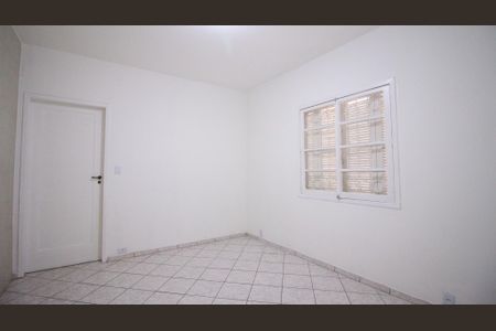 Casa para alugar com 80m², 2 quartos e 2 vagasQuarto 1