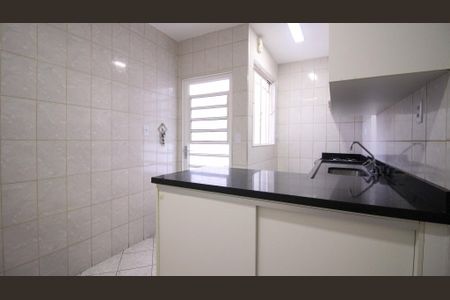 Casa para alugar com 80m², 2 quartos e 2 vagasCozinha