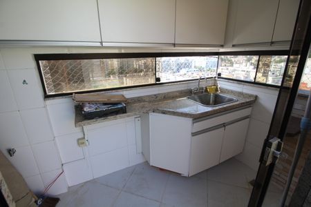 Apartamento para alugar com 167m², 3 quartos e 2 vagasÁrea de Serviço