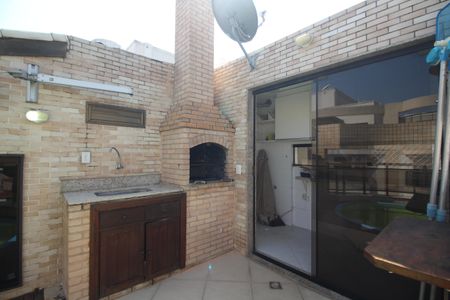 Apartamento para alugar com 167m², 3 quartos e 2 vagasChurrasqueira