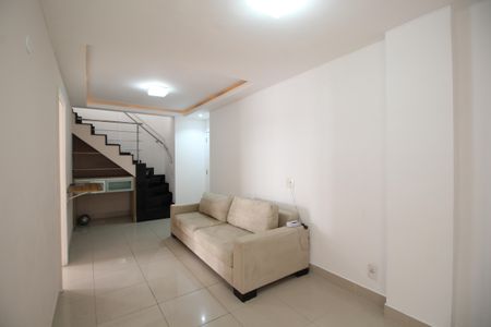 Apartamento para alugar com 167m², 3 quartos e 2 vagasSala