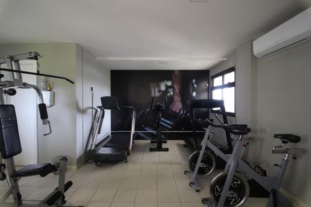 Apartamento para alugar com 167m², 3 quartos e 2 vagasÁrea Comum - Academia
