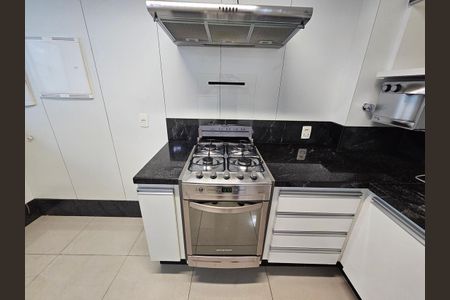 Apartamento para alugar com 2 quartos, 74m² em Lourdes, Belo Horizonte