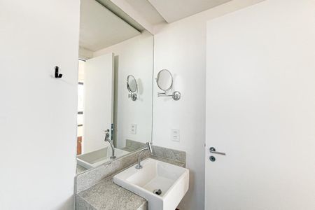 Apartamento para alugar com 34m², 1 quarto e sem vaga Apartamento para alugar com 34m², 1 quarto e sem vagaBanheiro