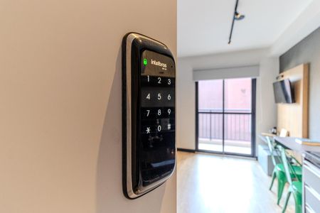 Studio à venda com 25m², 1 quarto e sem vaga Studio à venda com 25m², 1 quarto e sem vagaFechadura Eletrônica