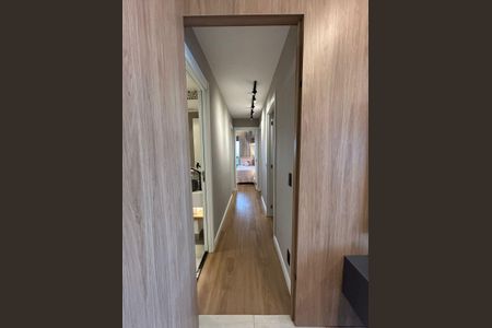 Apartamento à venda com 79m², 3 quartos e 1 vaga Apartamento à venda com 79m², 3 quartos e 1 vagaCorredor