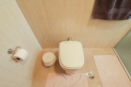 Apartamento à venda com 240m², 3 quartos e 4 vagasBanheiro da Suíte 2