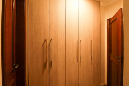 Apartamento à venda com 240m², 3 quartos e 4 vagas Suíte 1