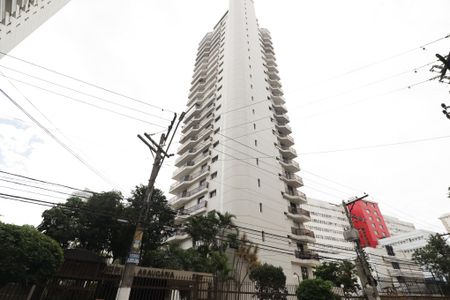 Apartamento à venda com 240m², 3 quartos e 4 vagasFachada