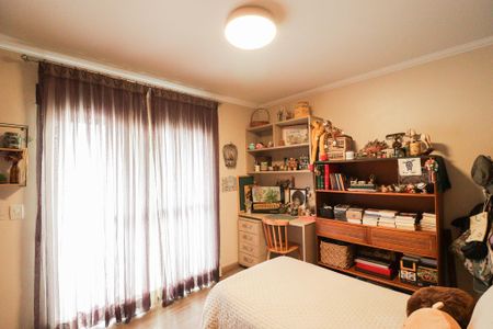 Apartamento à venda com 240m², 3 quartos e 4 vagas Suíte 2