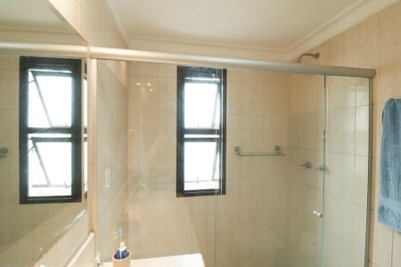 Apartamento à venda com 240m², 3 quartos e 4 vagasBanheiro da Suíte 1