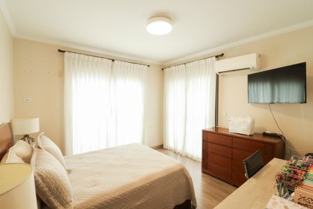 Apartamento à venda com 240m², 3 quartos e 4 vagasSuíte 3