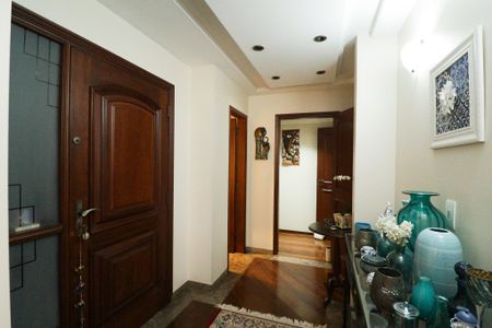 Apartamento à venda com 240m², 3 quartos e 4 vagasSala