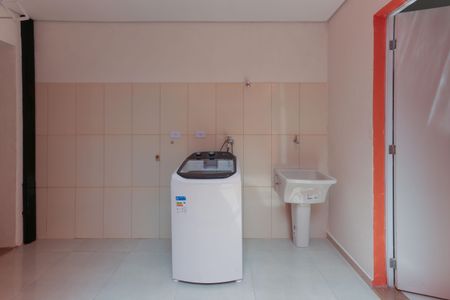 Studio para alugar com 27m², 1 quarto e sem vaga Studio para alugar com 27m², 1 quarto e sem vagaLavanderia