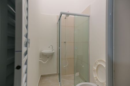 Studio para alugar com 27m², 1 quarto e sem vaga Studio para alugar com 27m², 1 quarto e sem vagaBanheiro