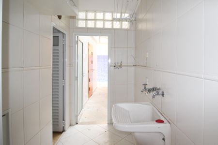 Casa para alugar com 160m², 3 quartos e 2 vagas Casa para alugar com 160m², 3 quartos e 2 vagasÁrea de Serviço