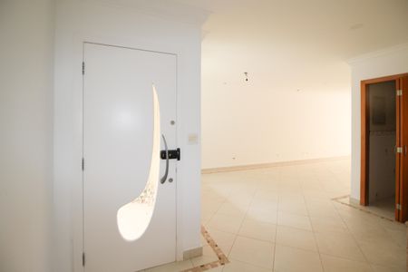Casa para alugar com 160m², 3 quartos e 2 vagas Casa para alugar com 160m², 3 quartos e 2 vagasSala