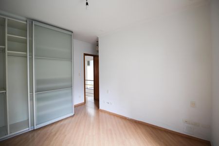 Casa para alugar com 160m², 3 quartos e 2 vagas Casa para alugar com 160m², 3 quartos e 2 vagasSuíte
