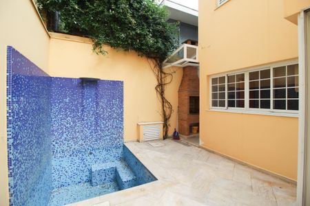 Casa para alugar com 160m², 3 quartos e 2 vagas Casa para alugar com 160m², 3 quartos e 2 vagasQuintal