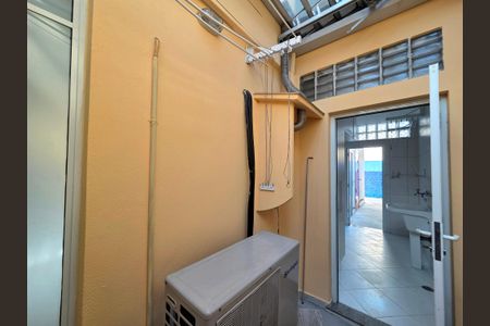 Casa de condomínio para alugar com 160m², 3 quartos e 2 vagasÁrea de Serviço