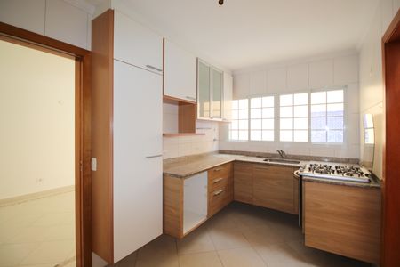Casa para alugar com 160m², 3 quartos e 2 vagas Casa para alugar com 160m², 3 quartos e 2 vagasCozinha