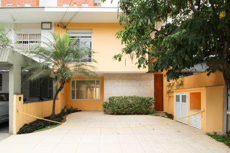 Casa para alugar com 160m², 3 quartos e 2 vagas Casa para alugar com 160m², 3 quartos e 2 vagasGaragem
