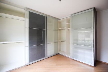 Casa para alugar com 160m², 3 quartos e 2 vagas Casa para alugar com 160m², 3 quartos e 2 vagasSuíte