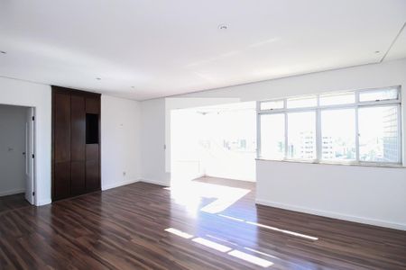 Apartamento para alugar com 3 quartos, 110m² em São Pedro, Belo Horizonte