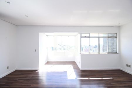 Apartamento para alugar com 3 quartos, 110m² em São Pedro, Belo Horizonte